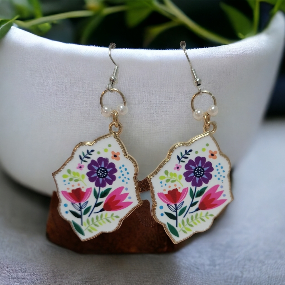 Floral vintage style drop earrings